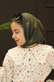 روسری نخی قواره 90 و 110 زمینه سبز